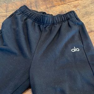 Brand New ALO Yoga black sweatpants